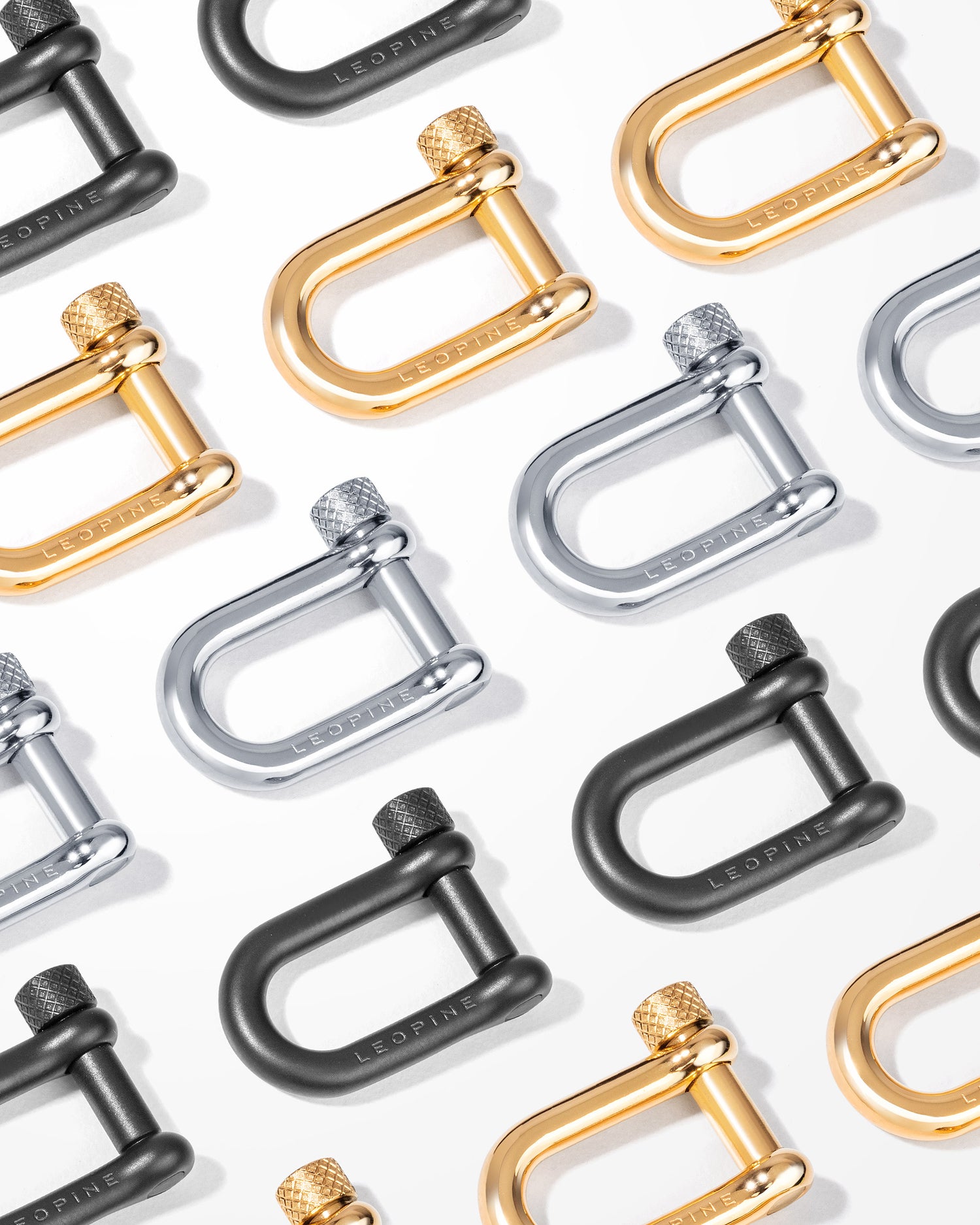 Leopine "U" Bracelet. Yellow Gold Plating - LEOPINE